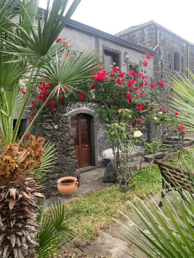 Puntalazzo Villa Alessio - Case Vacanza Con Piscina Sull'Etna מראה חיצוני תמונה